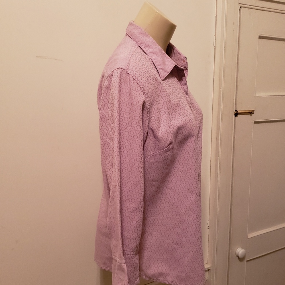 EUC Mountain hardwear button down sz. 10